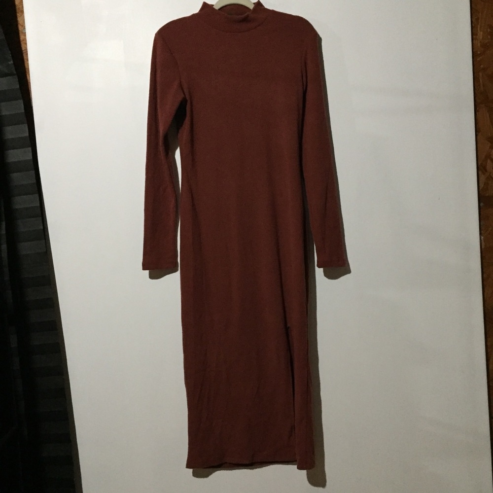 Wild Fable women warm orange sweater dress Size M
